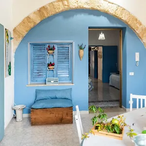 Appartamento L' Arena - Sicilian Style 140 Mq Flat With Balcony And Arena Seeview, Castellammare del Golfo